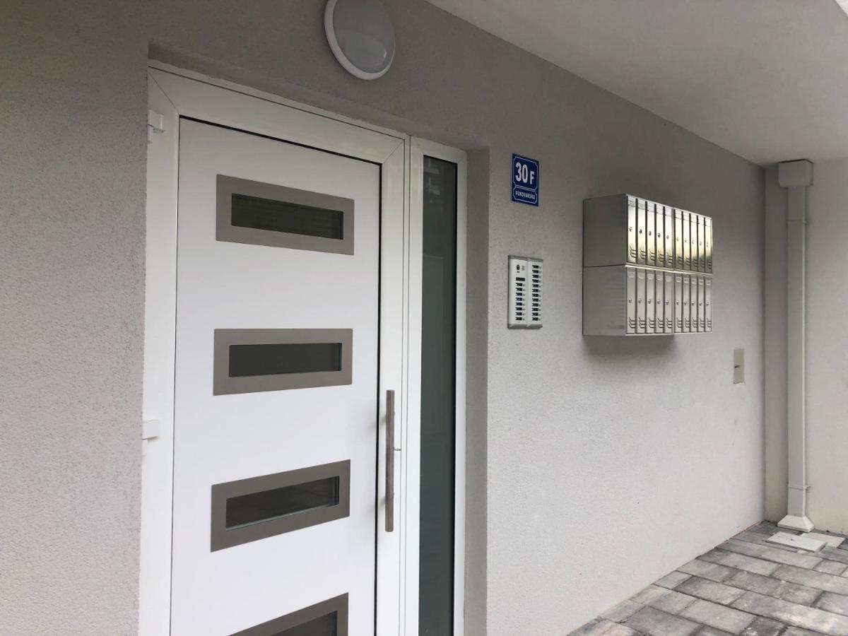 Apartment Flora Makarska Dış mekan fotoğraf